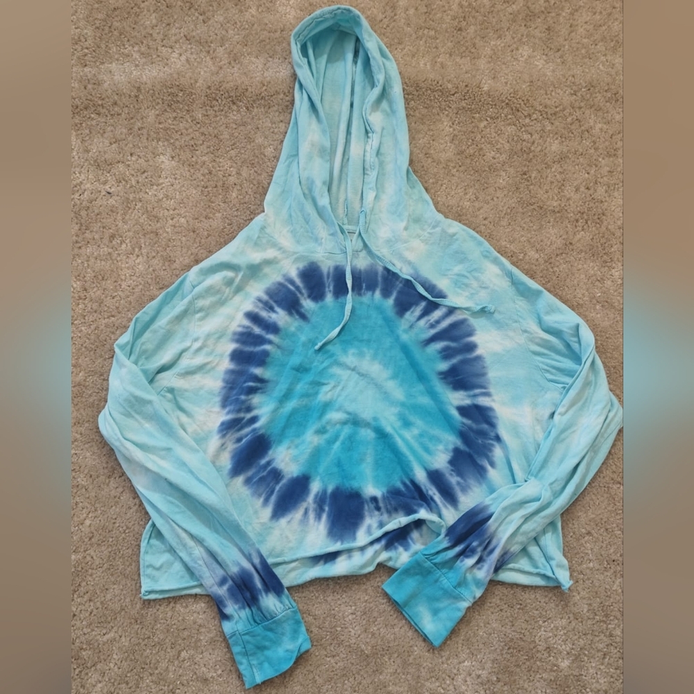 Ocean Drive Blue Tie-Dye Crop Top